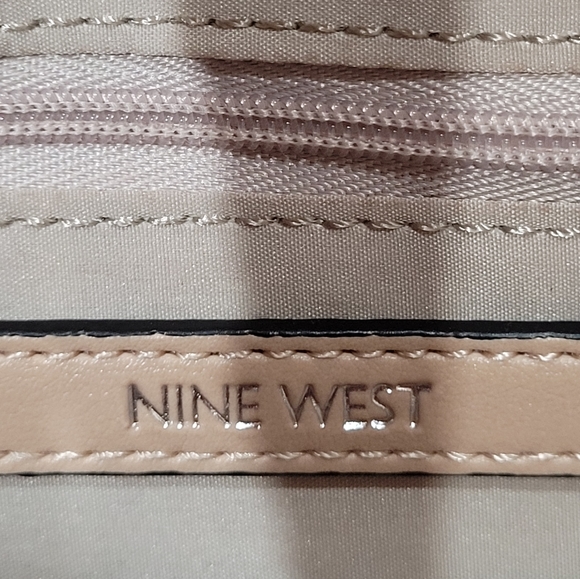 NINE WEST, Vegan leather, Dusty Rose color w/cross body strap - Picture 2 of 2